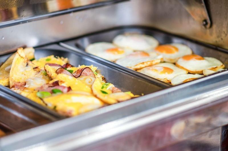 Pension Horse Inn コシツェ エクステリア 写真