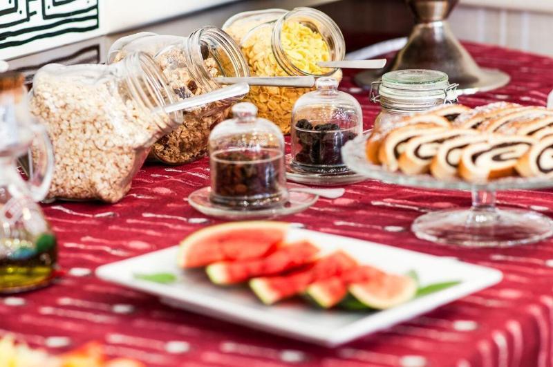 Pension Horse Inn コシツェ エクステリア 写真