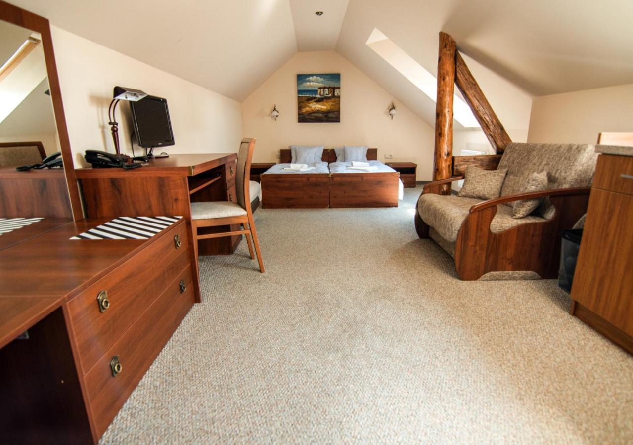 Pension Horse Inn コシツェ エクステリア 写真